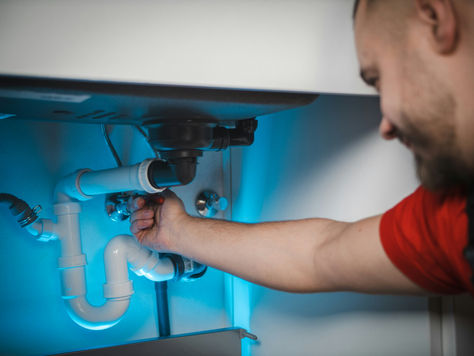 Emergency Plumbing Services: Outsmart Pipe Chaos Before It Hits Hard