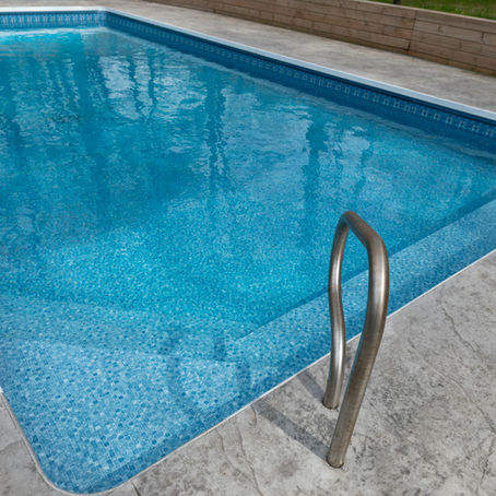 When Does Concrete Pool Coping Need Replacement?