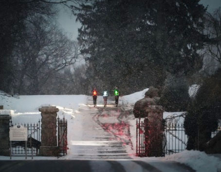 The Best Reflective Running Gear for Safe Winter Training in the UK