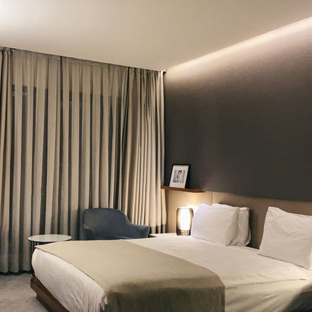 The Hidden Labor Crisis: How London Hotels Are Solving Staff Laundry Burnout with Outsourcing