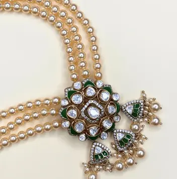 Polki Choker Necklace: The Quietest Statement Piece of This Wedding Season