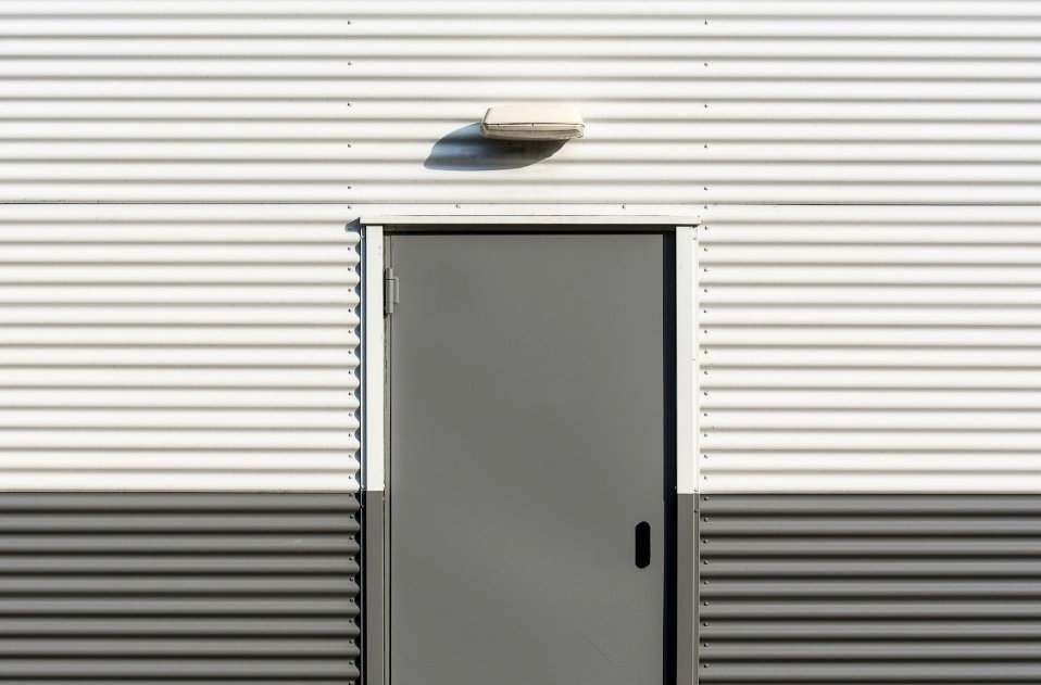 Image showcasing Enhancing Luxury Homes with Sophisticated Metal Features