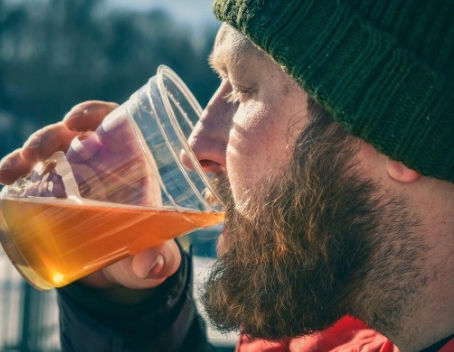 How Changing Seasons Can Affect Alcohol Consumption