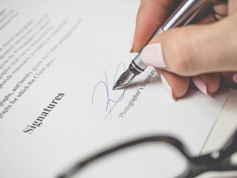 How to Effectively Review a Contract: Tips from Legal Experts
