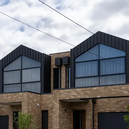 Why Standing Seam Cladding Is Becoming the "Forever Exterior" for Modern Homes