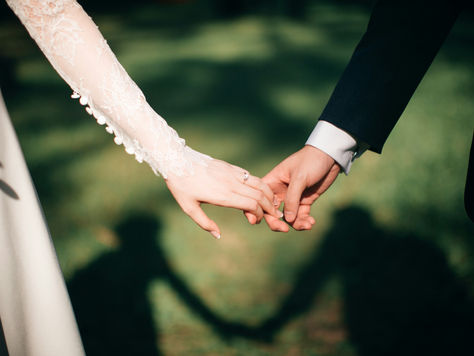 Beyond the Diamond: What Actually Makes a Wedding Band Set Worth Its Price