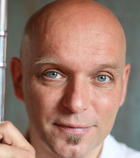 Tilmann Dehnhard farbig.jpg