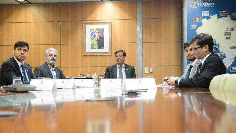 Ministro apresentou nova funcionalidade aos prestadores de serviços do setor. Crédito: Roberto Castro/MTur
