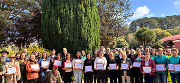 Reconocen a mujeres que protegen el bosque nativo de la región de Los Ríos, como “Guardianas del Bosque”