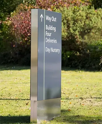 monolith_totem_exterior_signage_signs_wayfinding_signbox_e_11zon.webp