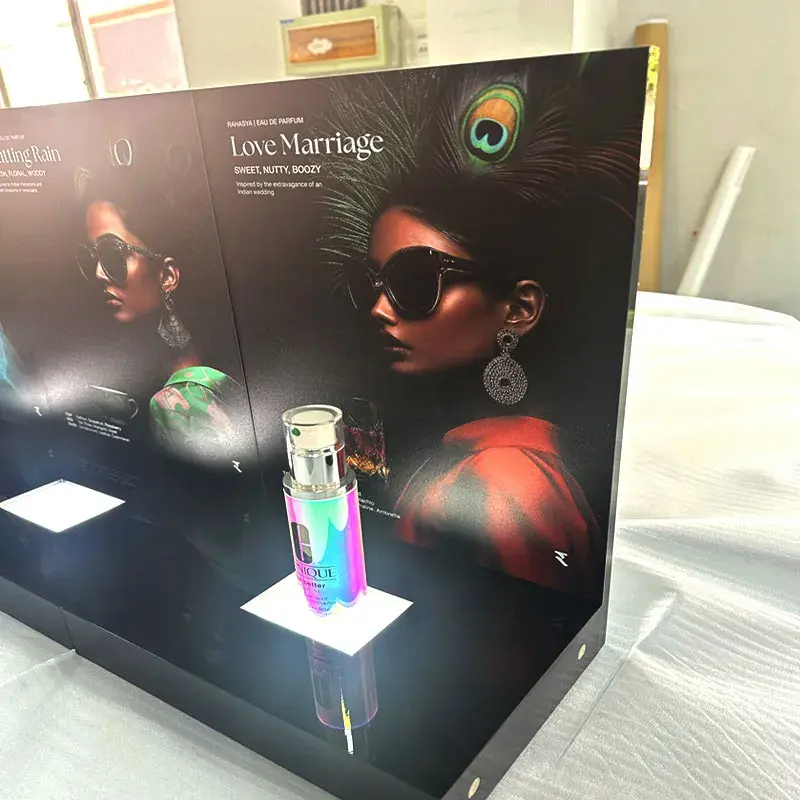 Thumbnail: Magnetic UV Printed Perfume Display Stand Retail Glowing Desktop Display Holder