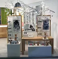 Caamatech-Optical-Display-Window
