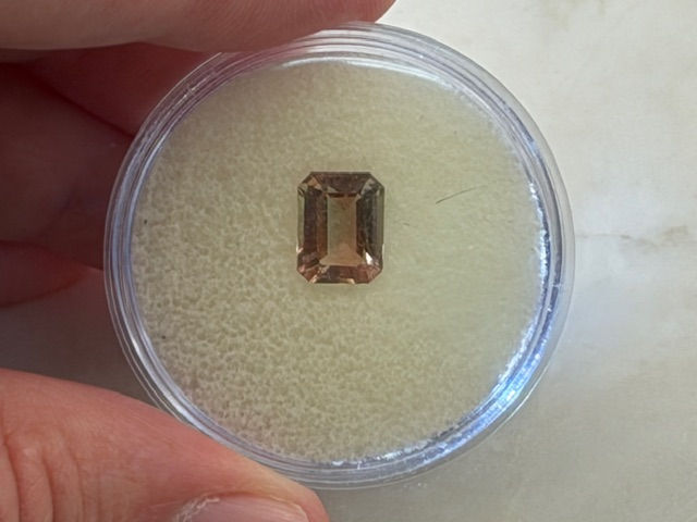 Thumbnail: oregon sunstone