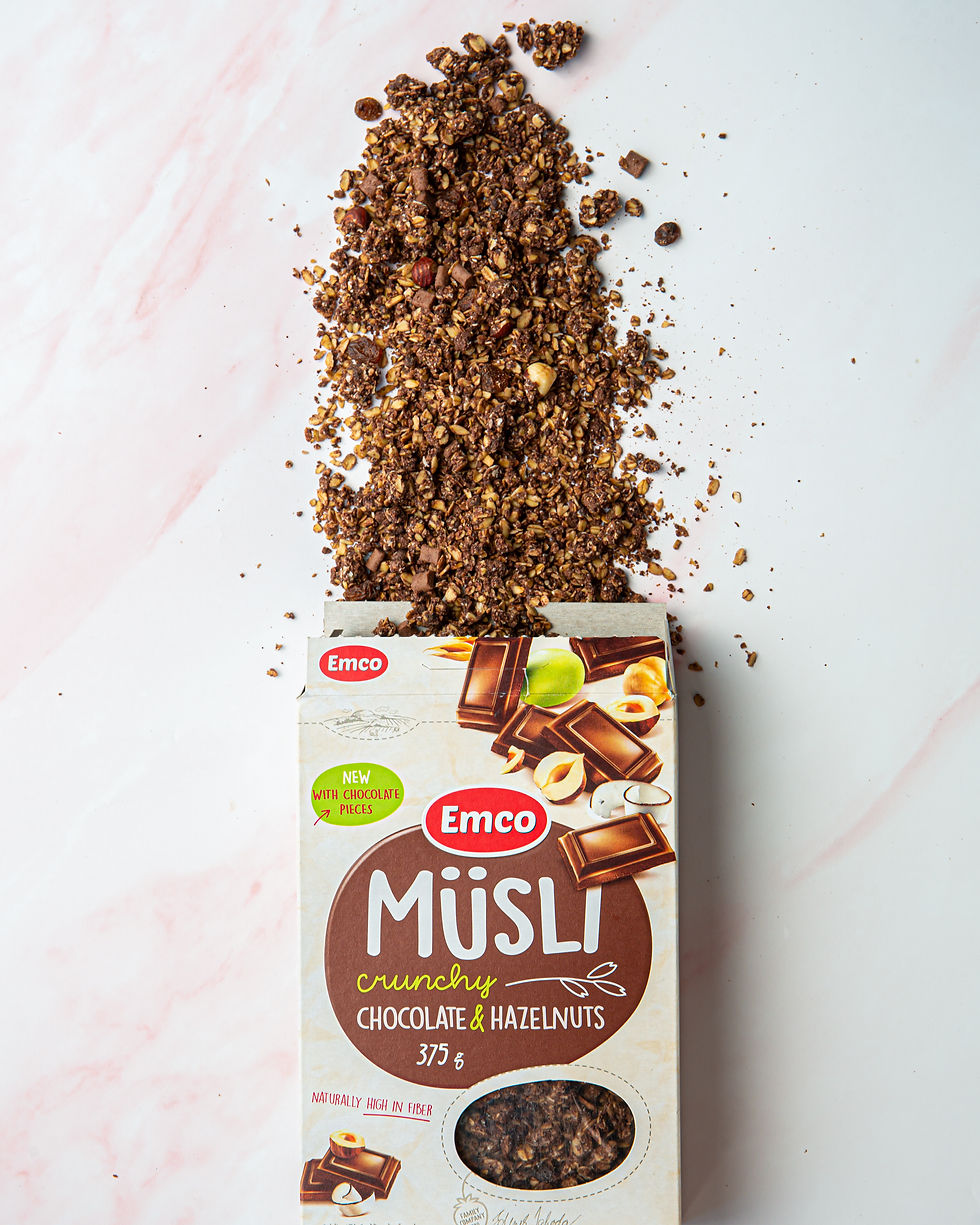 Thumbnail: Crunchy muesli with chocolate and hazelnuts
