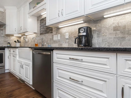 Classic White Kitchen Cabinets in Chicago