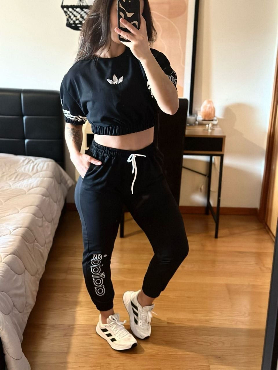 ADIDAS Woman SR204