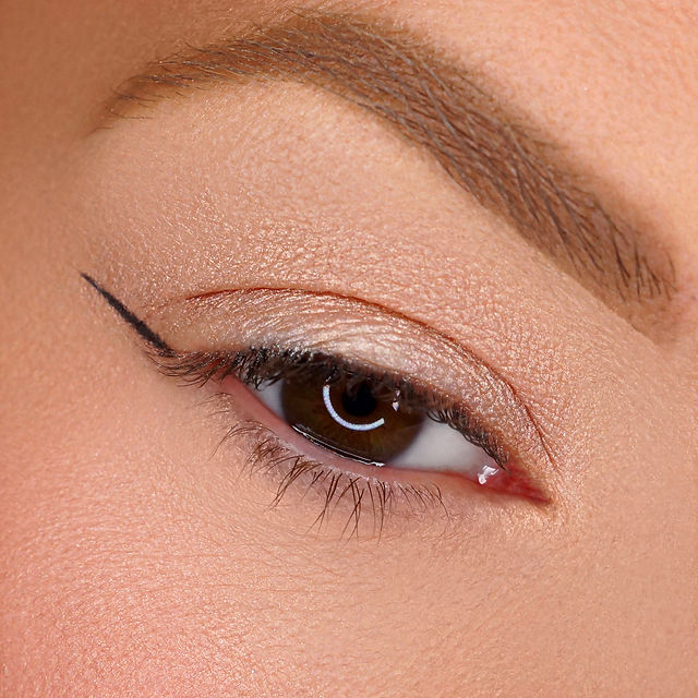 Töten Konzentration erstellen eyeliner wing ziehen kursiv Baden Kokain