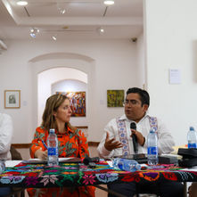 Presentación de "Paquete Económico 2027: una apuesta en ingresos con deuda en aumento" en el Museo de los Pintores Oaxaqueños.