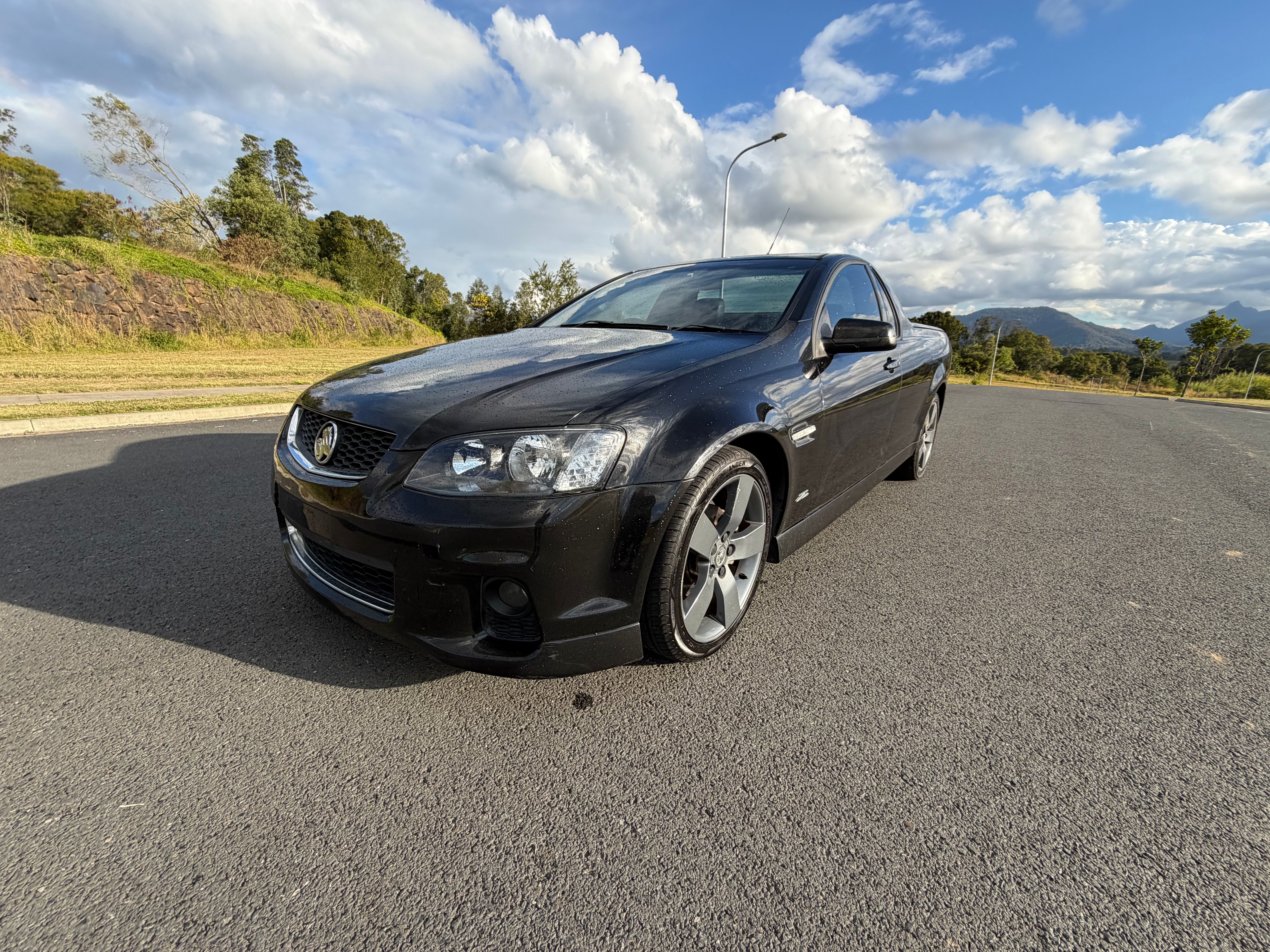 Holden Ute 2012 manual