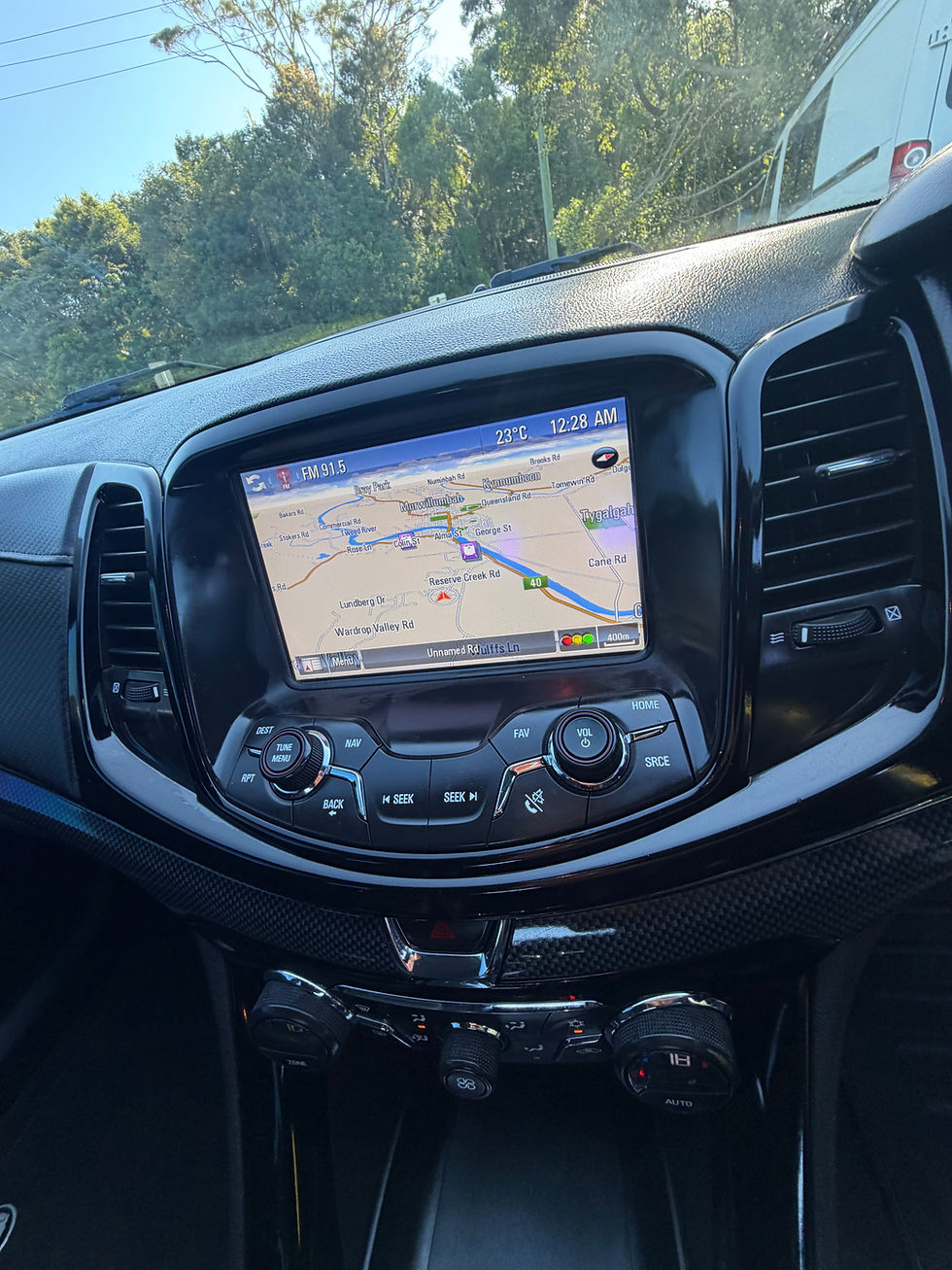 Thumbnail: Holden commodore vf2 wagon sv6 low km 