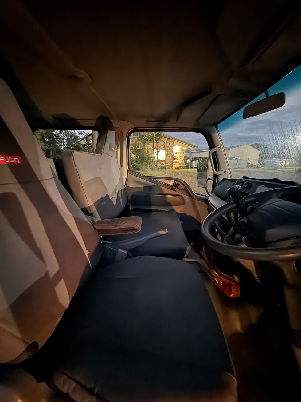 Thumbnail: Mitsubishi fuso uso canter 2014 truck 