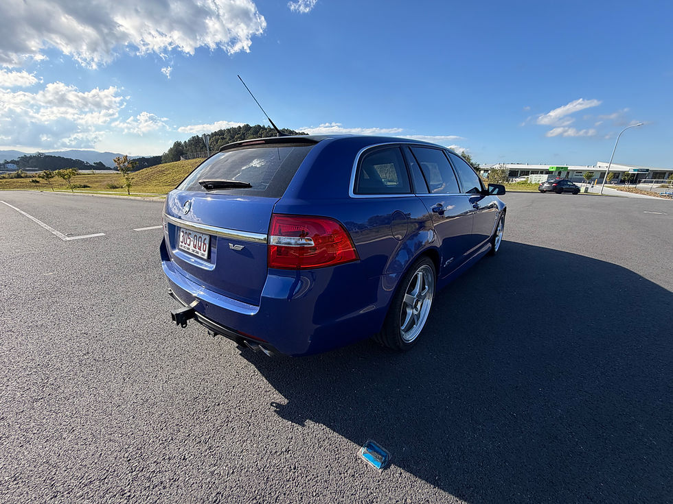 Thumbnail: Holden commodore Vf ssv series 2 ls3 wagon slipstream blue 