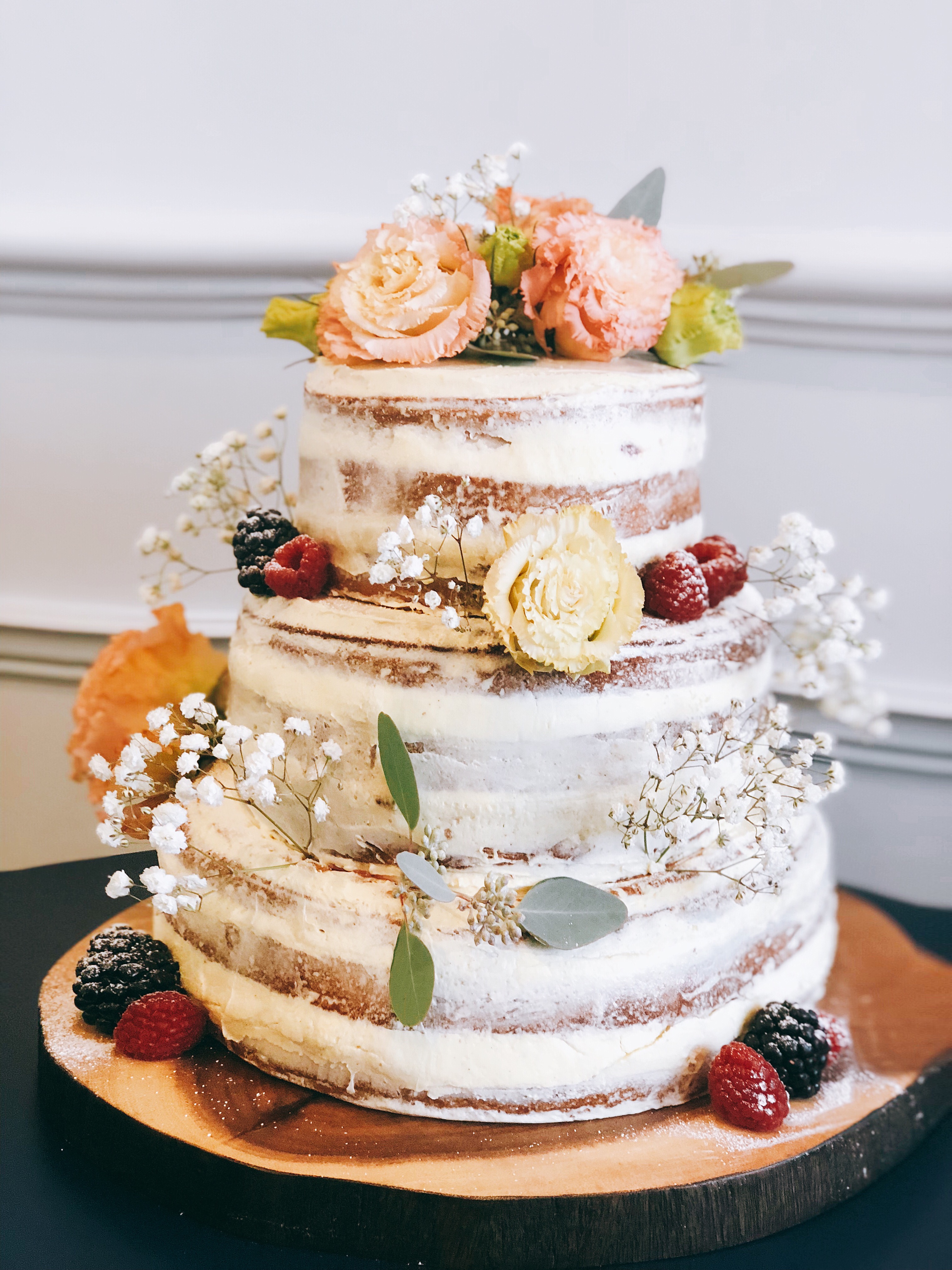 WEDDING CAKE