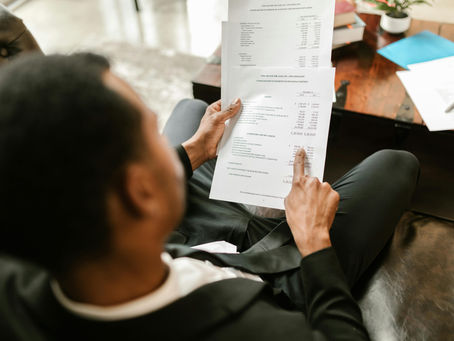 CPA explaining LLC vs S-Corp options to New Jersey entrepreneur