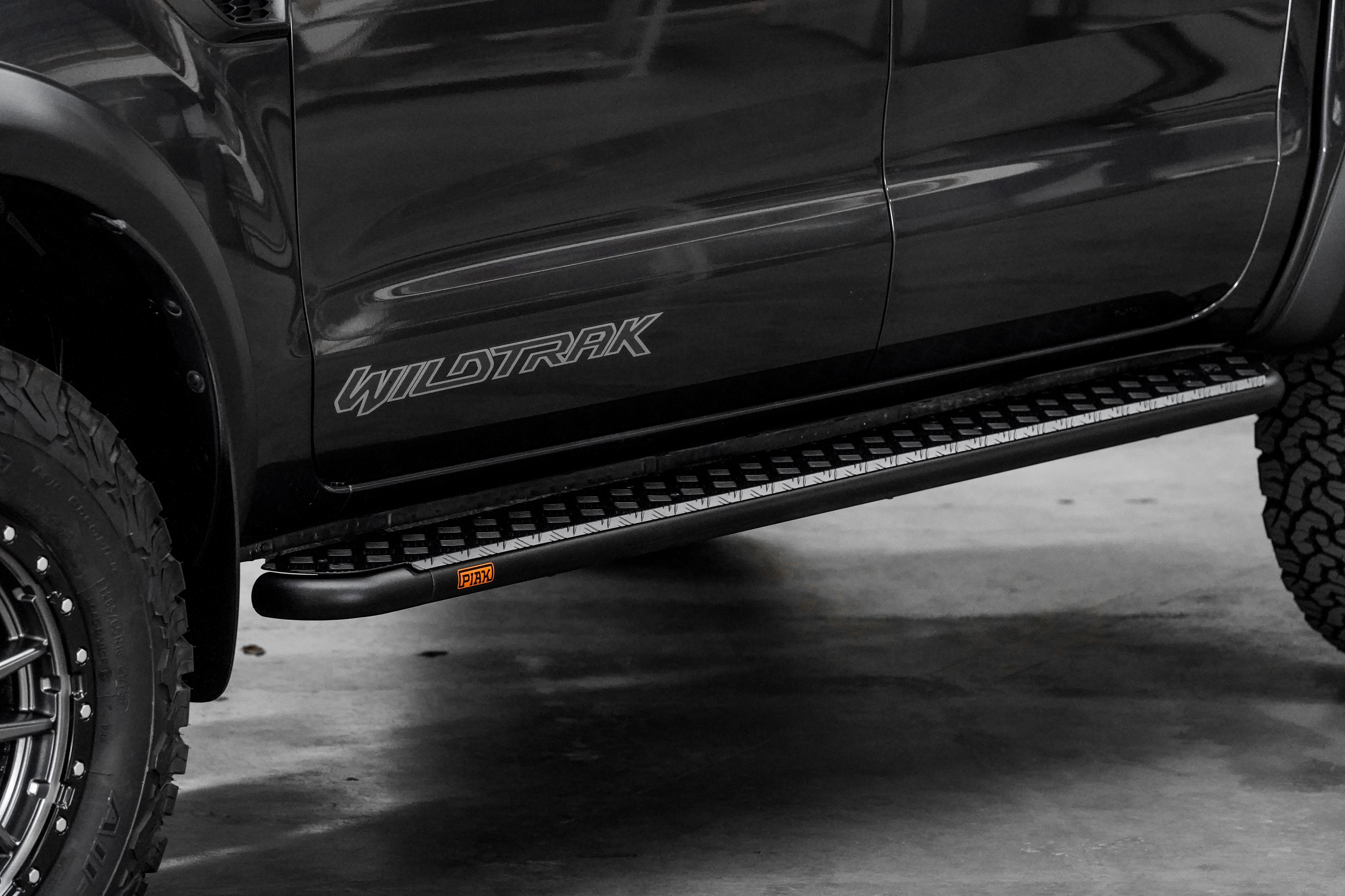 Ford Ranger 2011, 2015, 2018+ Side Steps (PIAK)