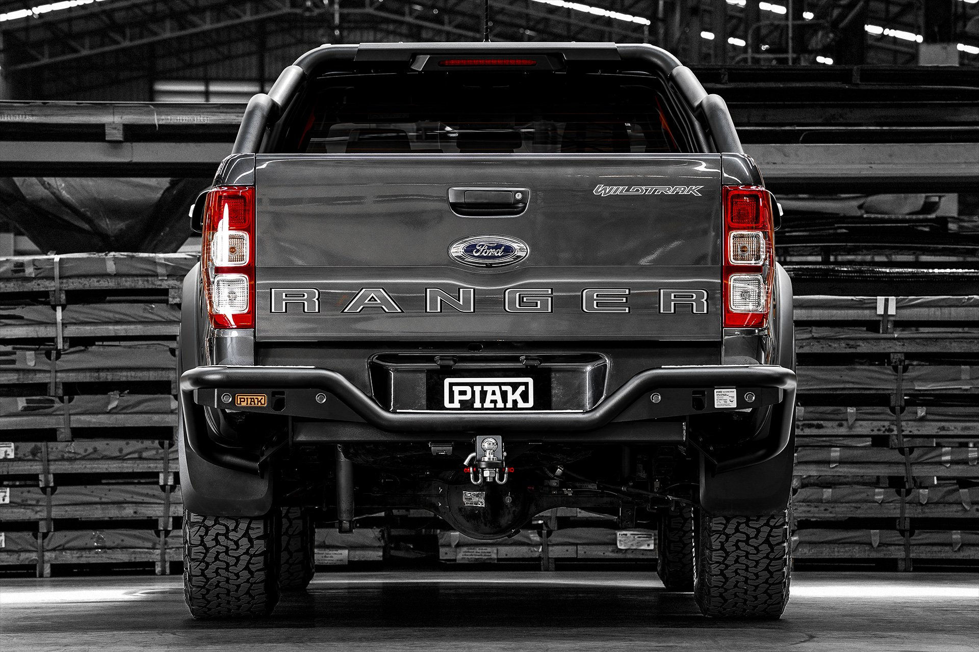 Ford Ranger 2011/2015/2018 Rear Step Bar w/Tow  ( PIAK Premium Rear Step)