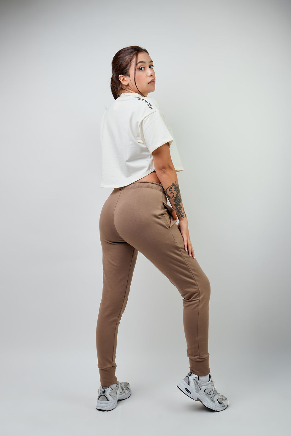 Miniatura: JOGGER DAMA TABACO