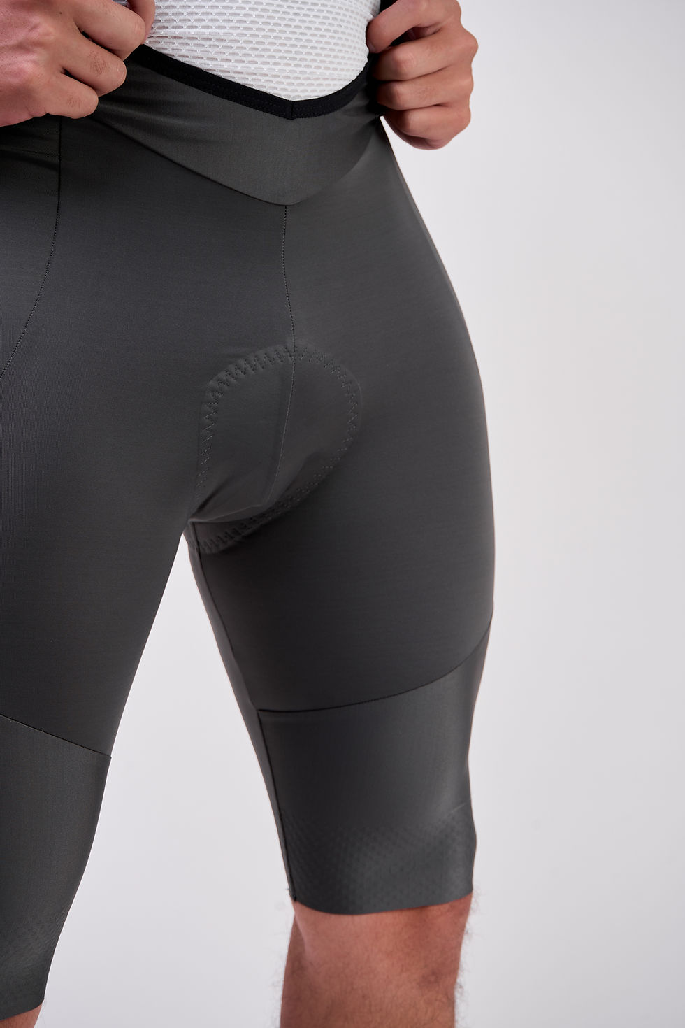 Miniatura: PANTALONETA ONIX CON CARGADERA GRIS MASCULINO