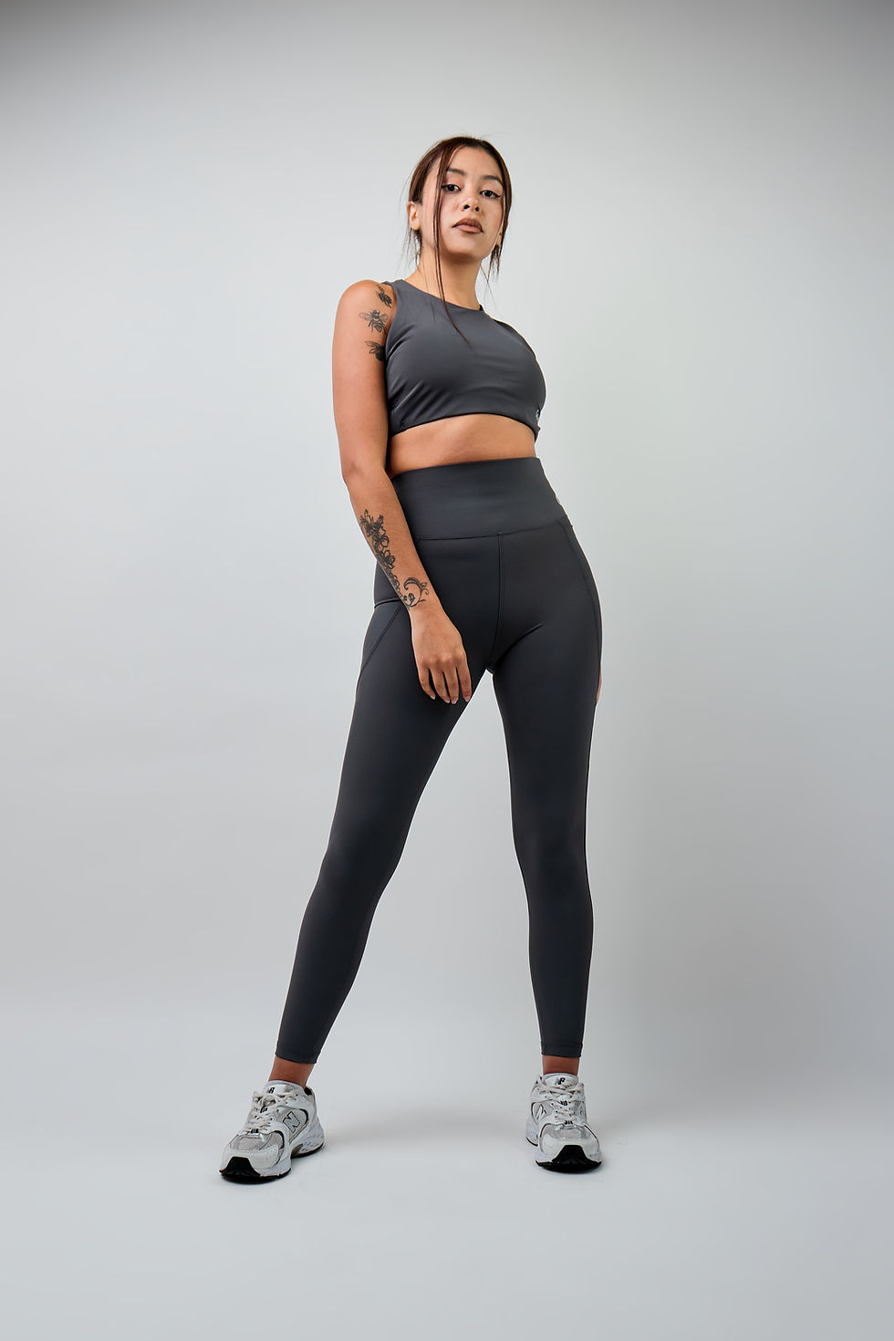 Miniatura: TOP BASIC GRIS