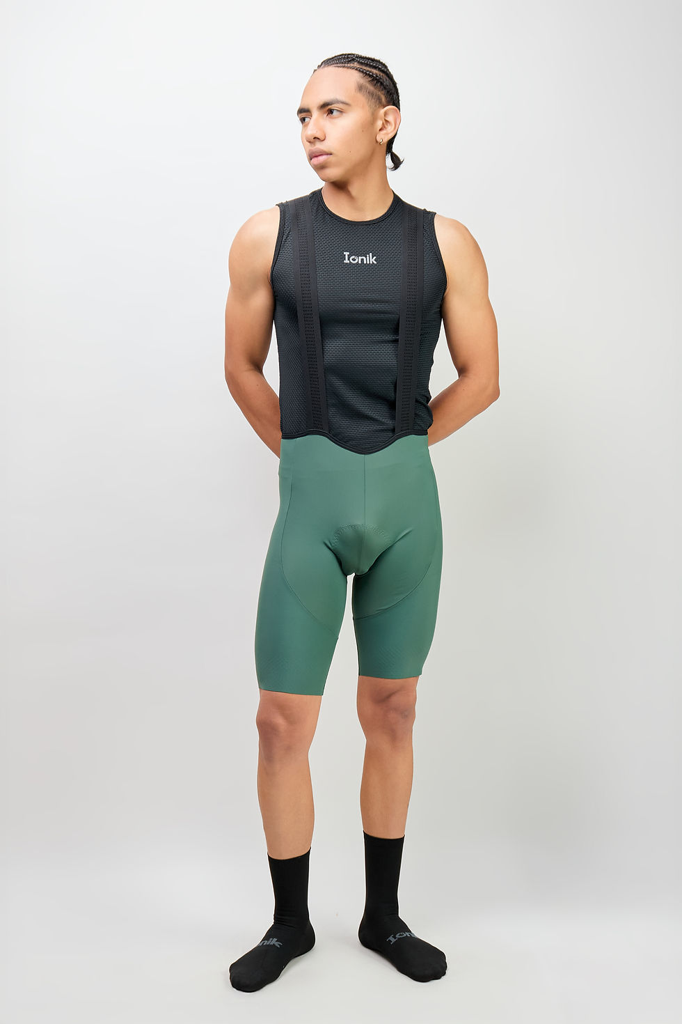 Miniatura: PANTALONETA CON CARGADERA BANDA SILICONADA VERDE OLIVA MASCULINO
