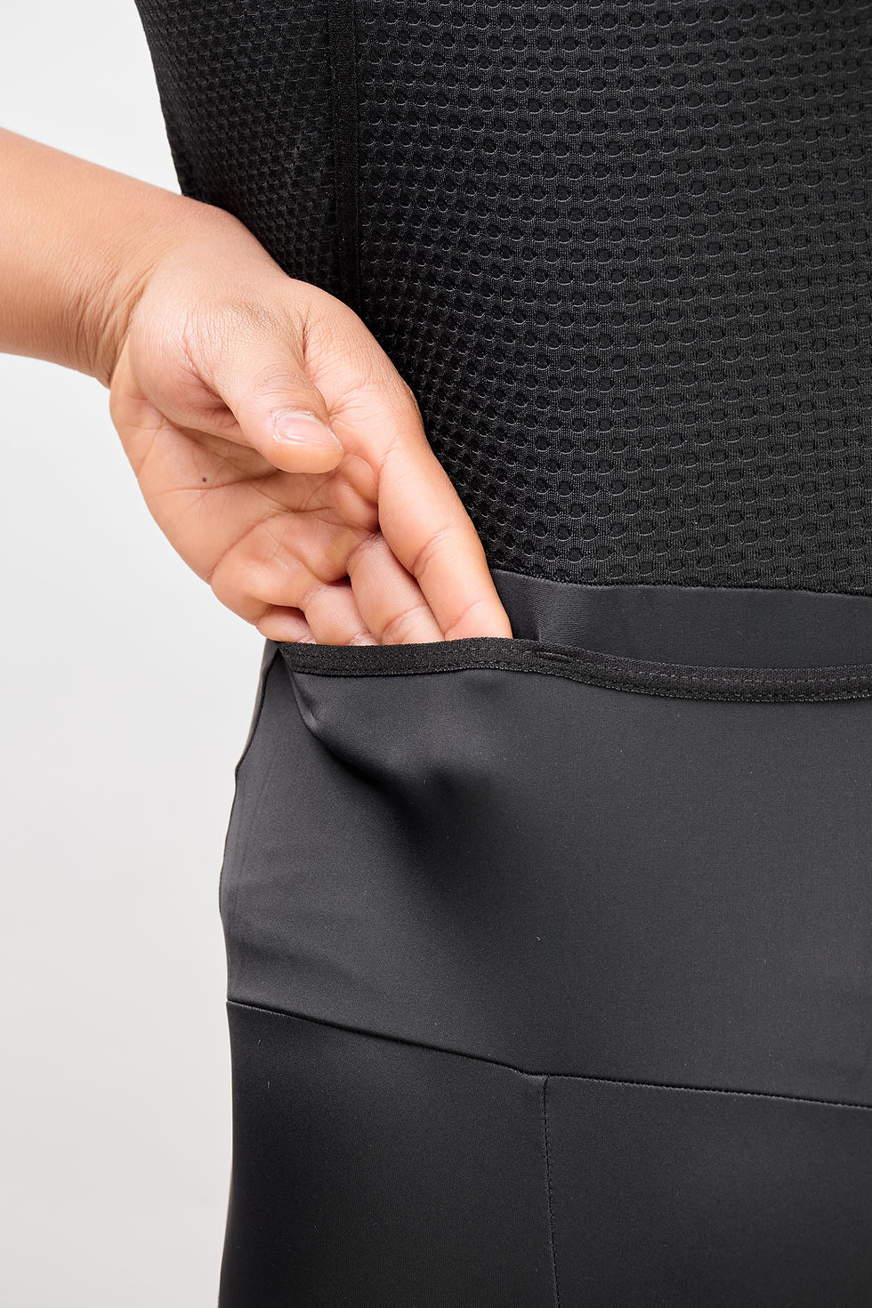 Miniatura: PANTALONETA CON CARGADERA BANDA SILICONADA NEGRO MASCULINO