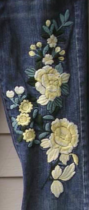 Jeans with flow applique