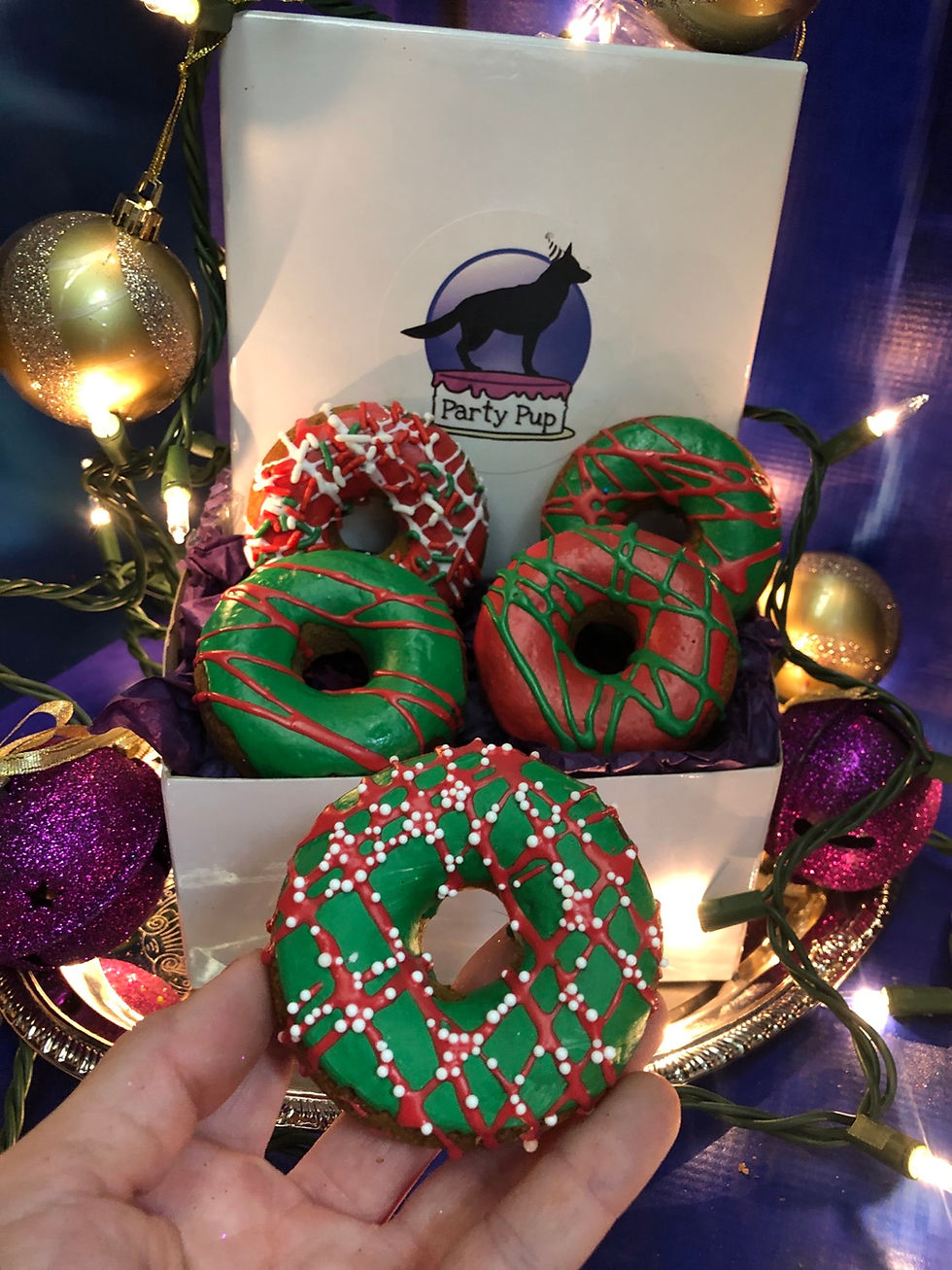 Thumbnail: Large Christmas Donuts