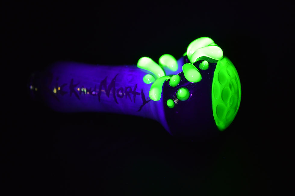 Thumbnail: UV reactive Rick And Morty Pipe