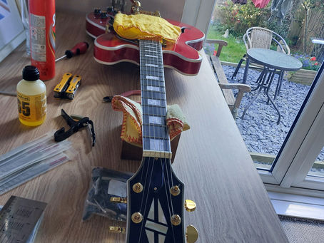 MORNING GIBSON JOB OVER A COFFEE