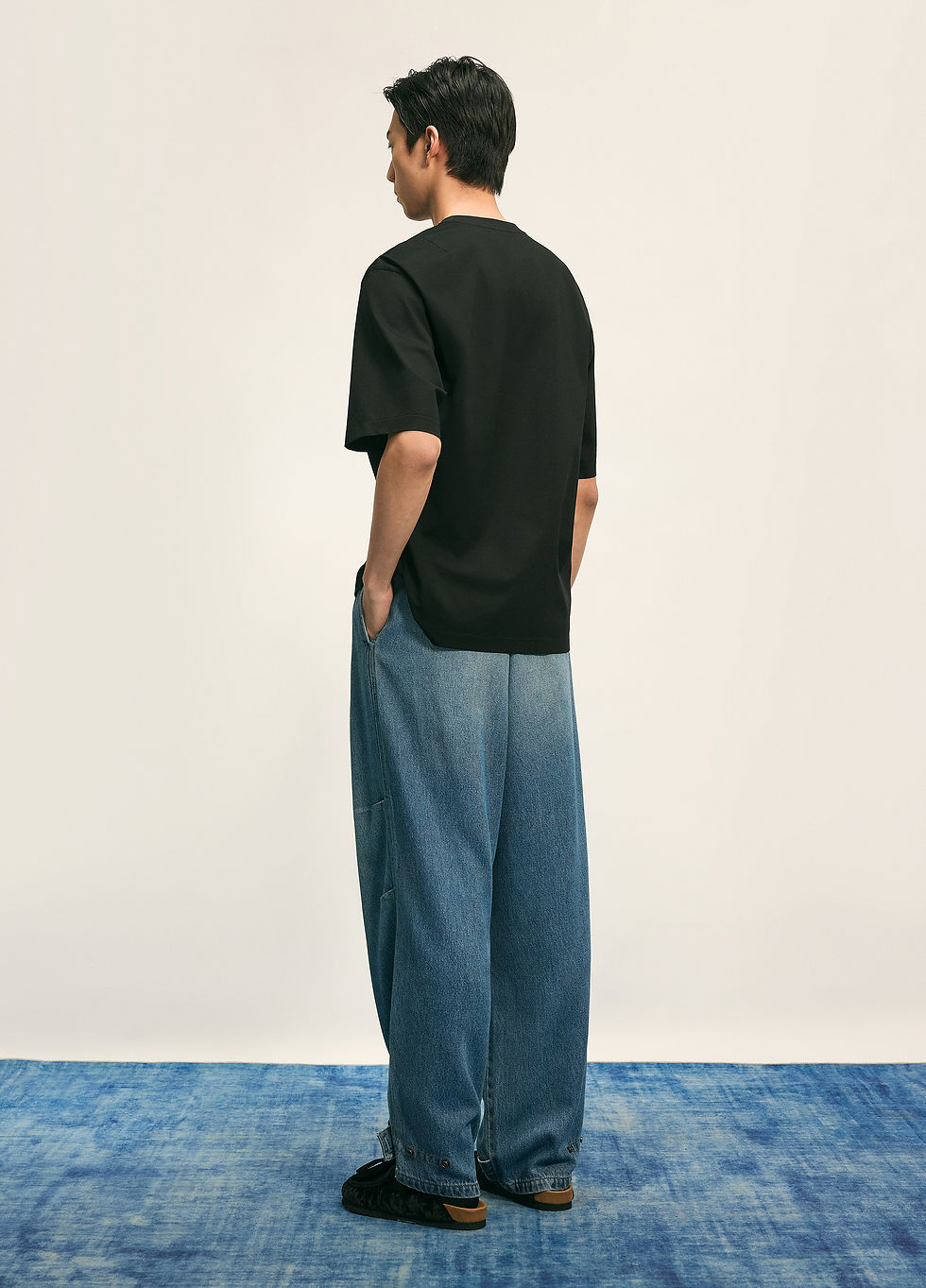 Thumbnail: Straight-leg rolled-edge jeans