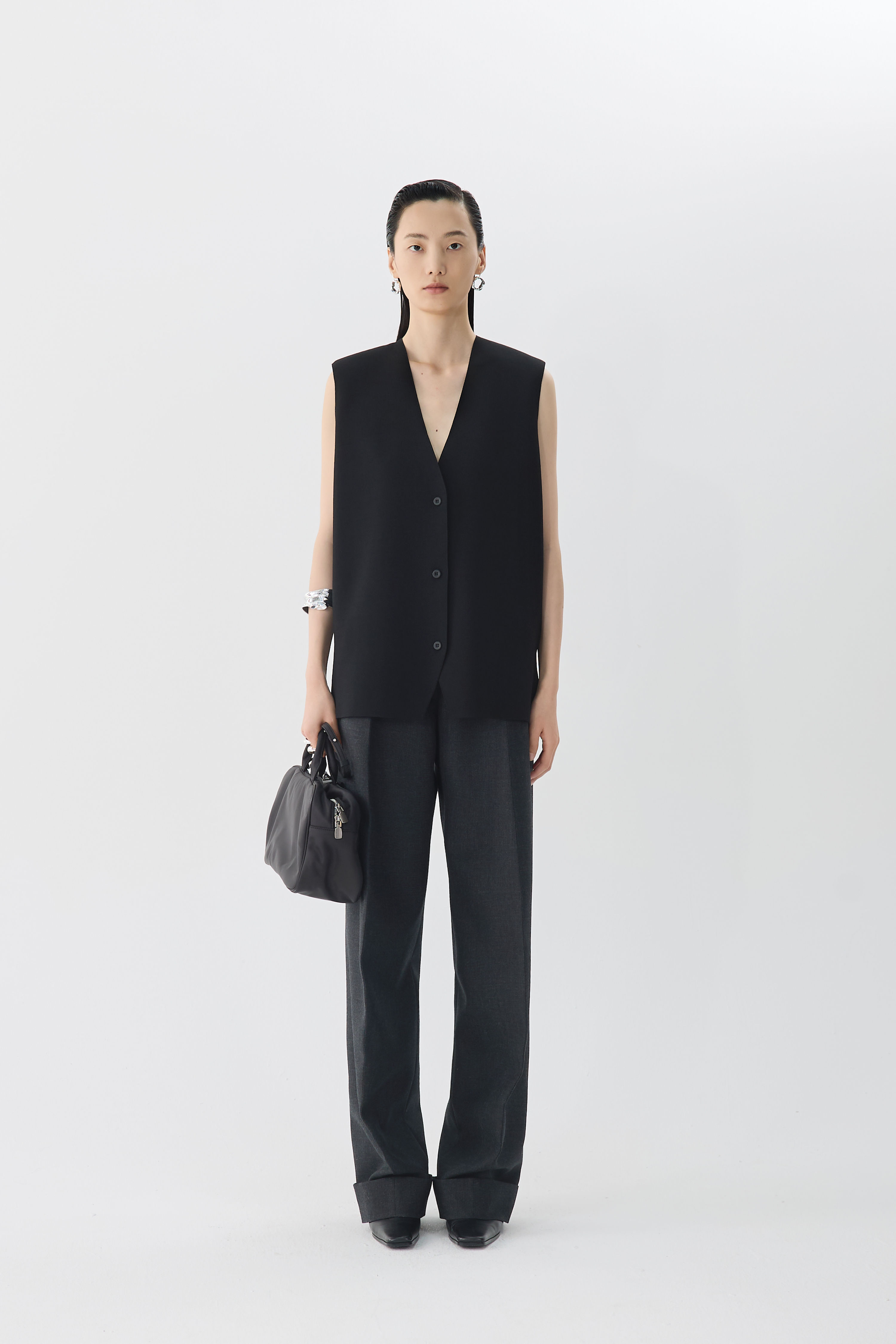 Structured knit vest