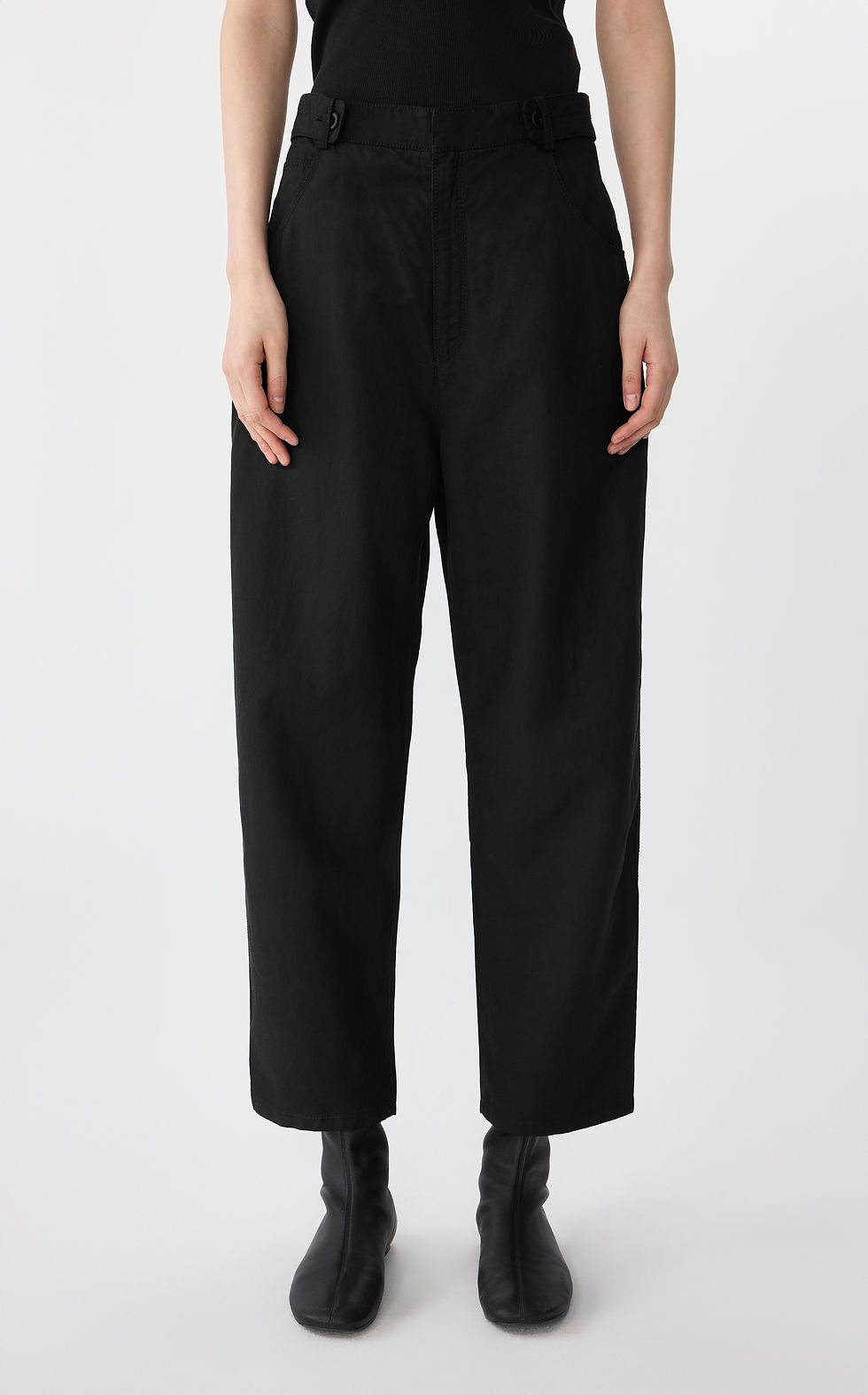 Thumbnail: Eco-friendly tapered cropped pants