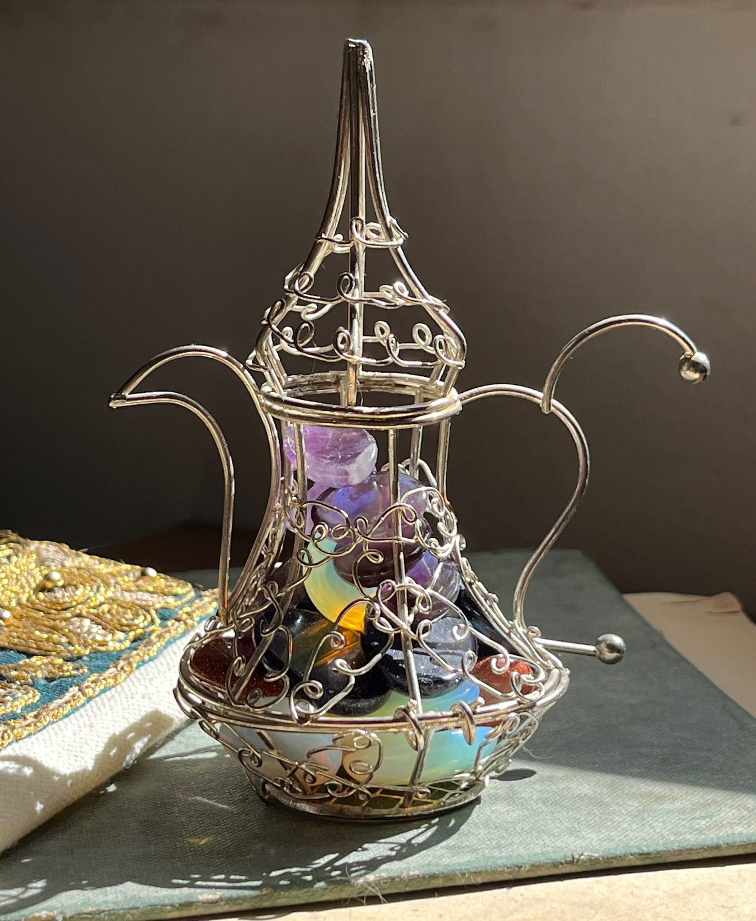 Sparkling Goldstone/Opalite/Amethyst in Filigree Genie Lamp Healing Gemstones