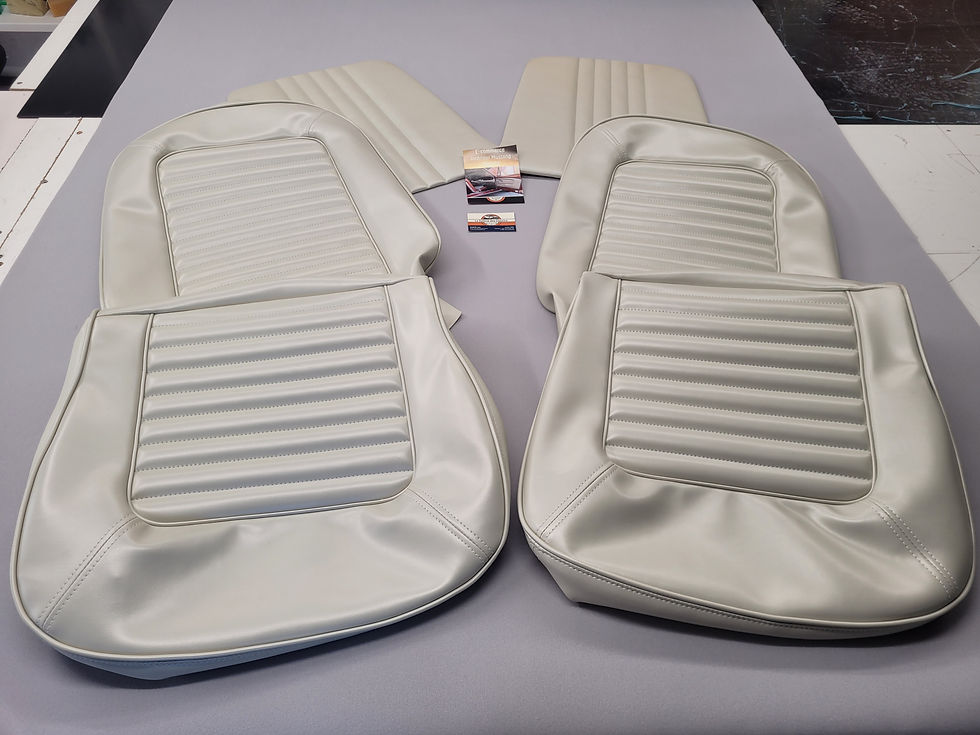 Housses Avant pour Mustang 1966 Blanc Métalic Coupe Fastback Con