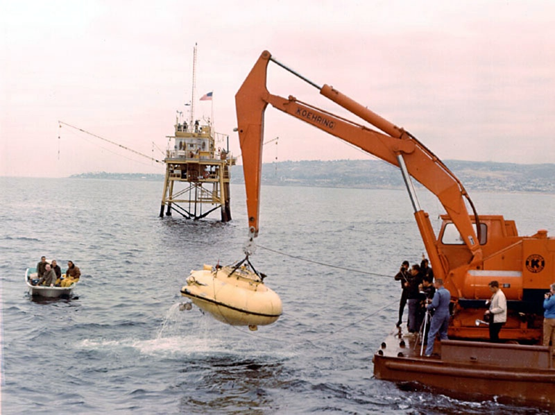 Cousteaus Tauchboot SP-300: Cousteaus Tauchboot SP-300, die tauchende Untertasse, ab 1959 im Einsatz, konnte 350 Meter tief tauchen, gemeinfrei