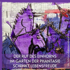 Haiku zu einem Bild mit violetten Einhörnern.