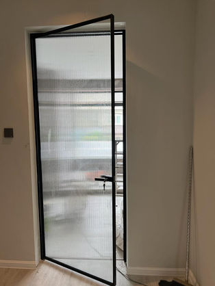 Slim Edge Frame Door