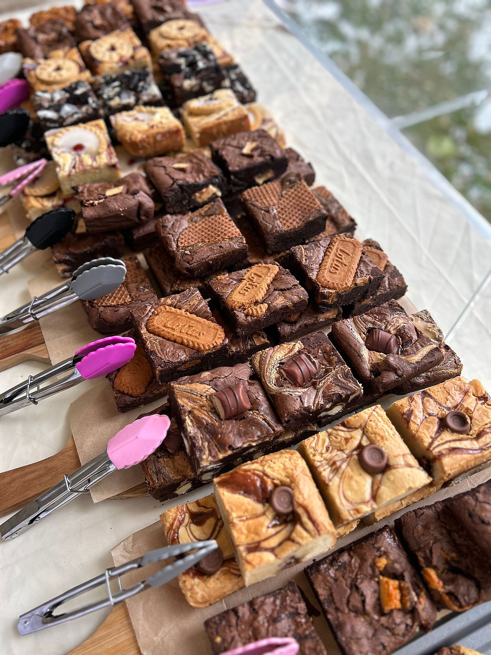 Caramel Rolo Blondie