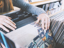 Schatzsuche für Musikliebhaber - Preiswerte Musikraritäten auf Plattenbörsen entdecken