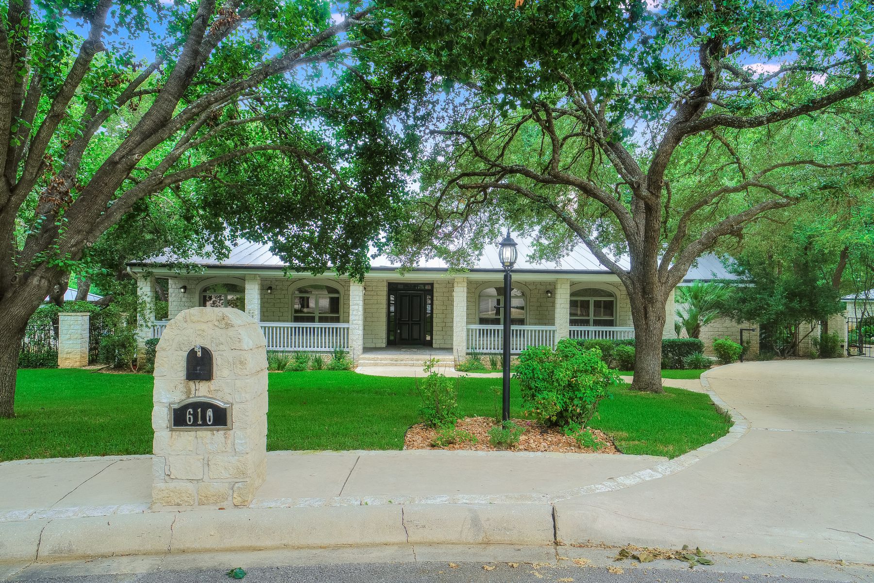 610 Bluff Cliff Dr Bluffview Estates San Antonio